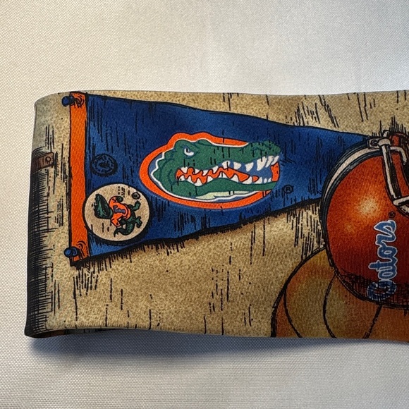 Florida Gators Silk Tie with Football and Helmet Design - Picture 7 of 9